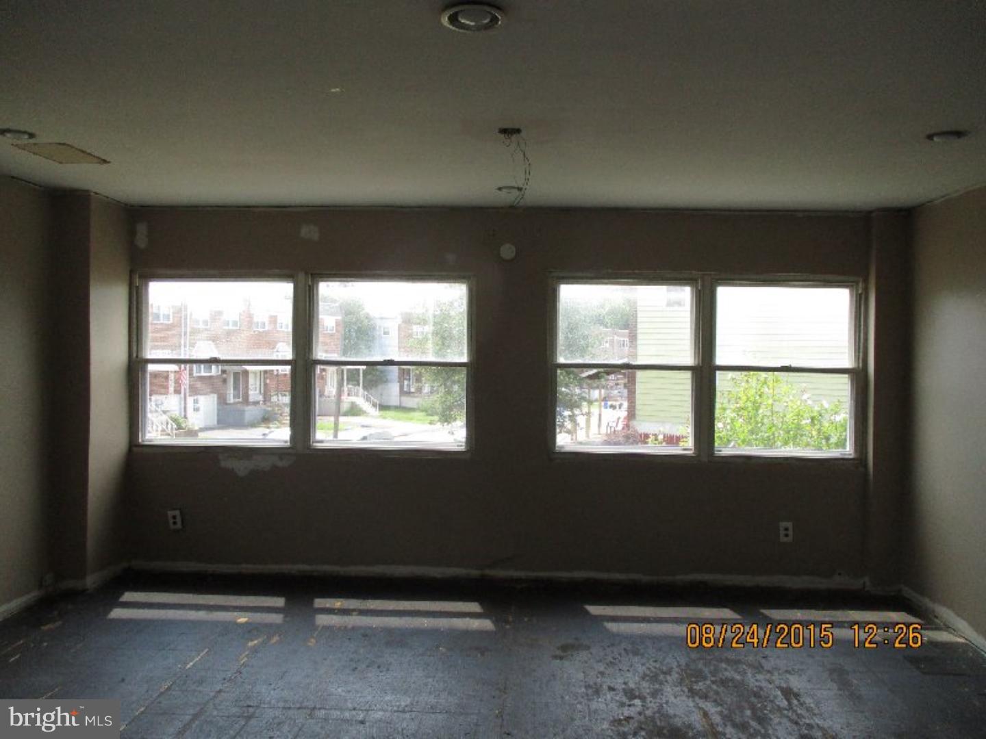 3218 Holly Road Philadelphia, PA 19154 - Photo 6 of 10