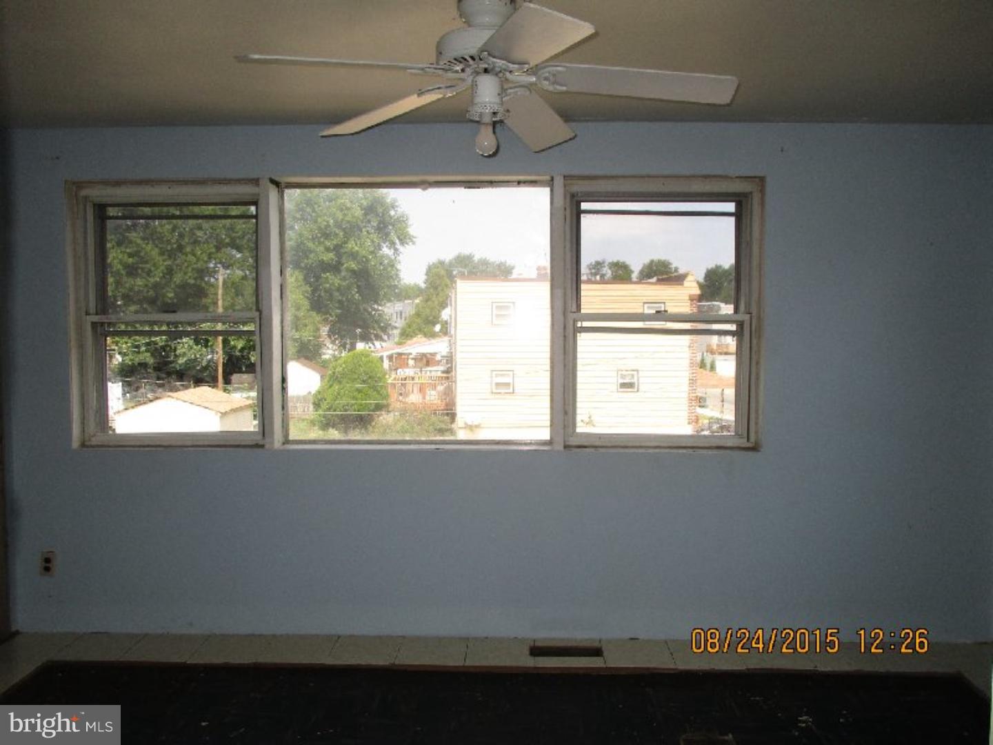 3218 Holly Road Philadelphia, PA 19154 - Photo 7 of 10
