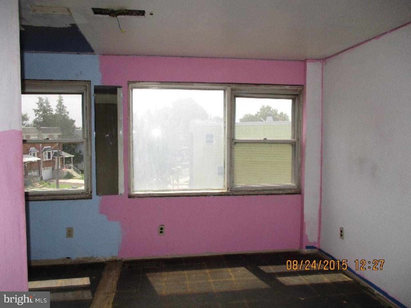 3218 Holly Road Philadelphia, PA 19154 - Photo 9 of 10