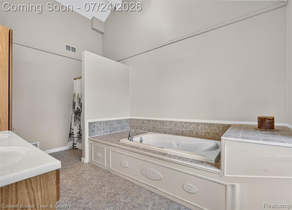 8175 Farley Road Pinckney, MI 48169 - Photo 24 of 69 Gallery Image 24