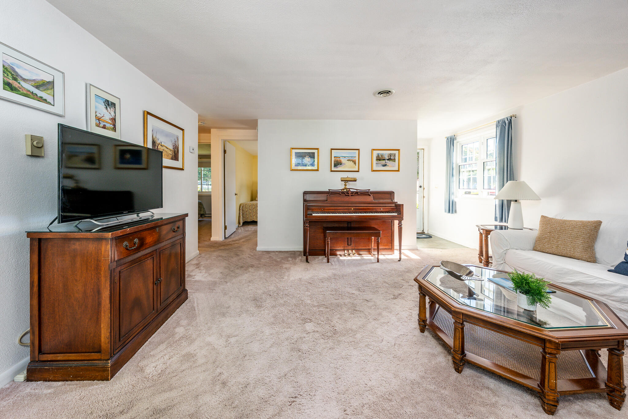 31 Katharyn Michael Road Yarmouth Port, MA 02675 - Photo 7 of 24 livroom2