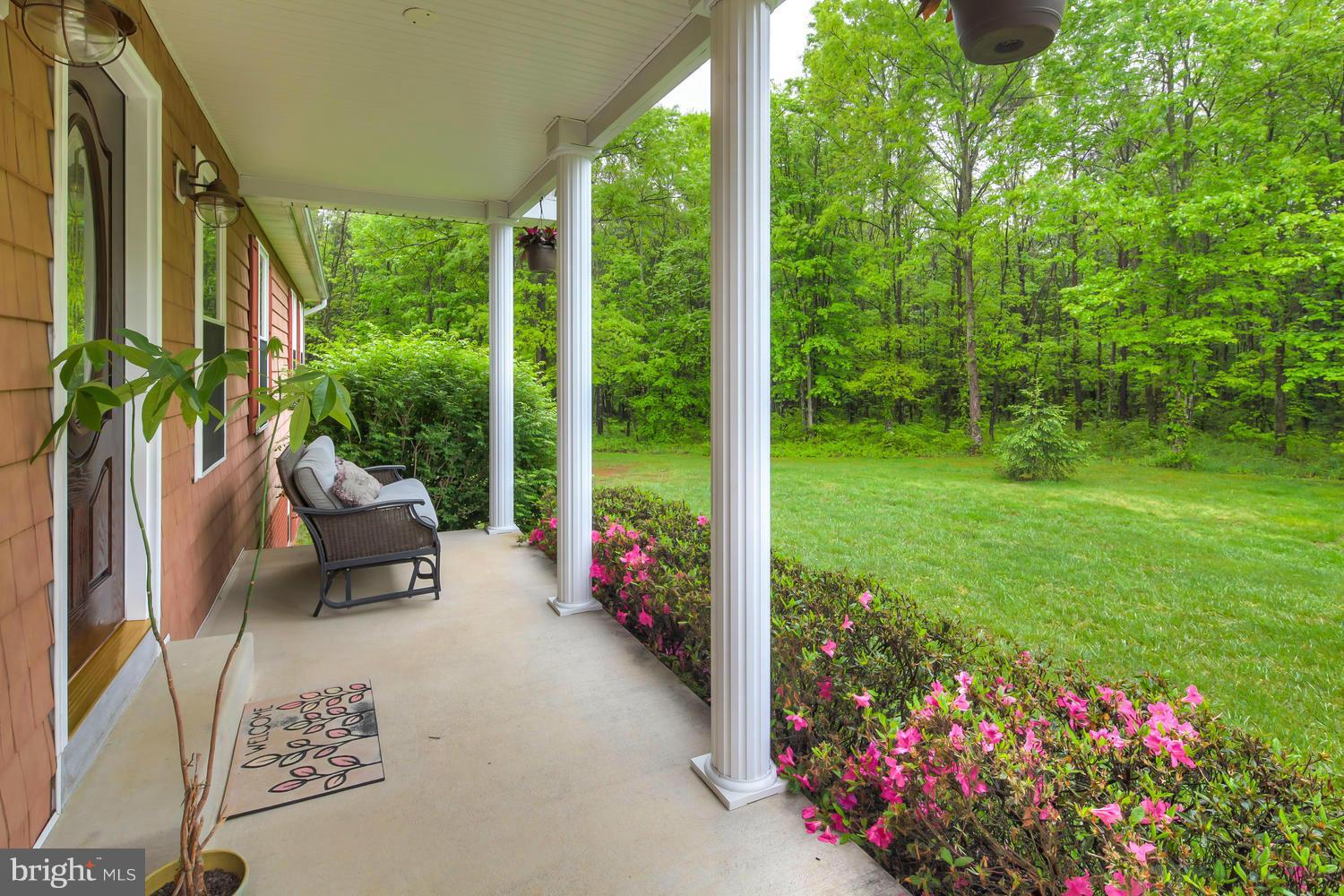 4274 Ritchie Road Midland, VA 22728 - Photo 2 of 28 Exterior (Front)