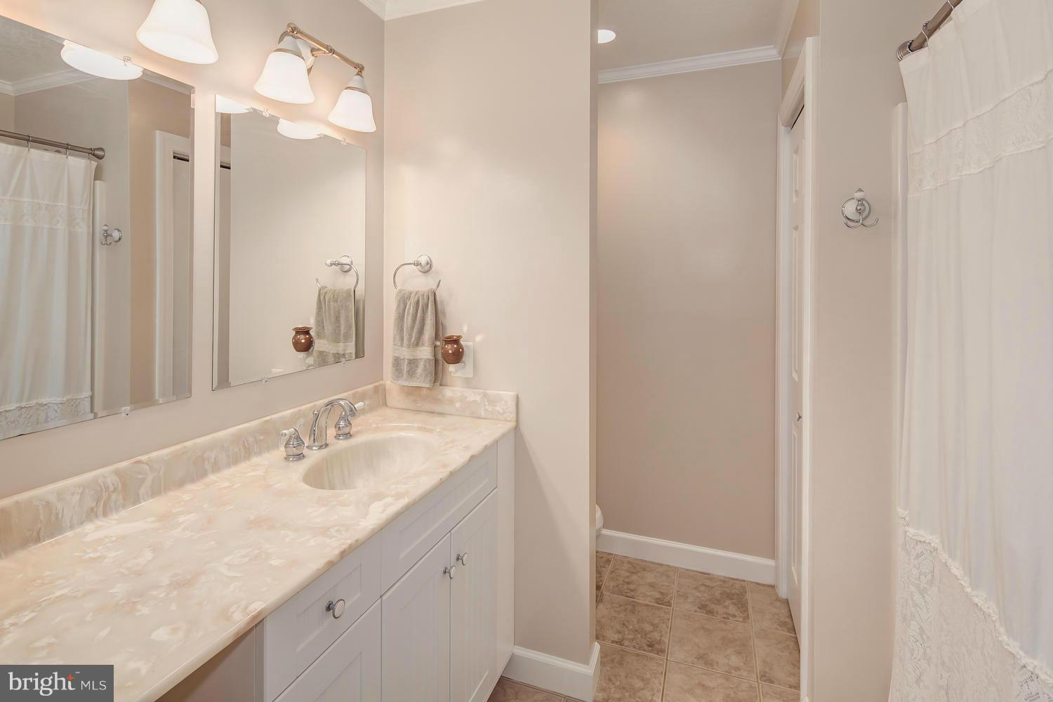 4274 Ritchie Road Midland, VA 22728 - Photo 14 of 28 Bath