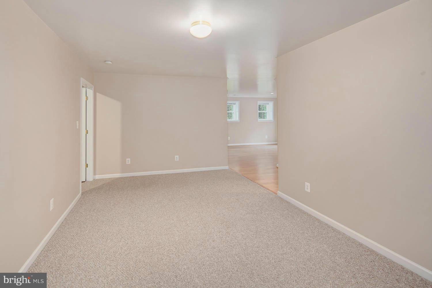 4274 Ritchie Road Midland, VA 22728 - Photo 19 of 28 Interior (General)