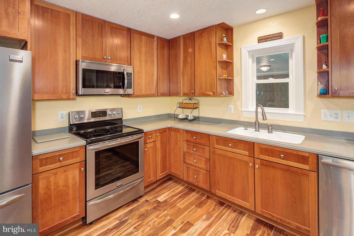 4274 Ritchie Road Midland, VA 22728 - Photo 6 of 28 Kitchen
