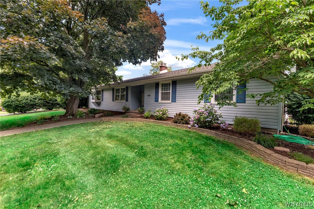 455 Howell Parkway Ridgeway, NY 14103 - Photo 2 of 49