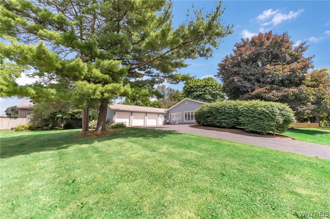 455 Howell Parkway Ridgeway, NY 14103 - Photo 5 of 49