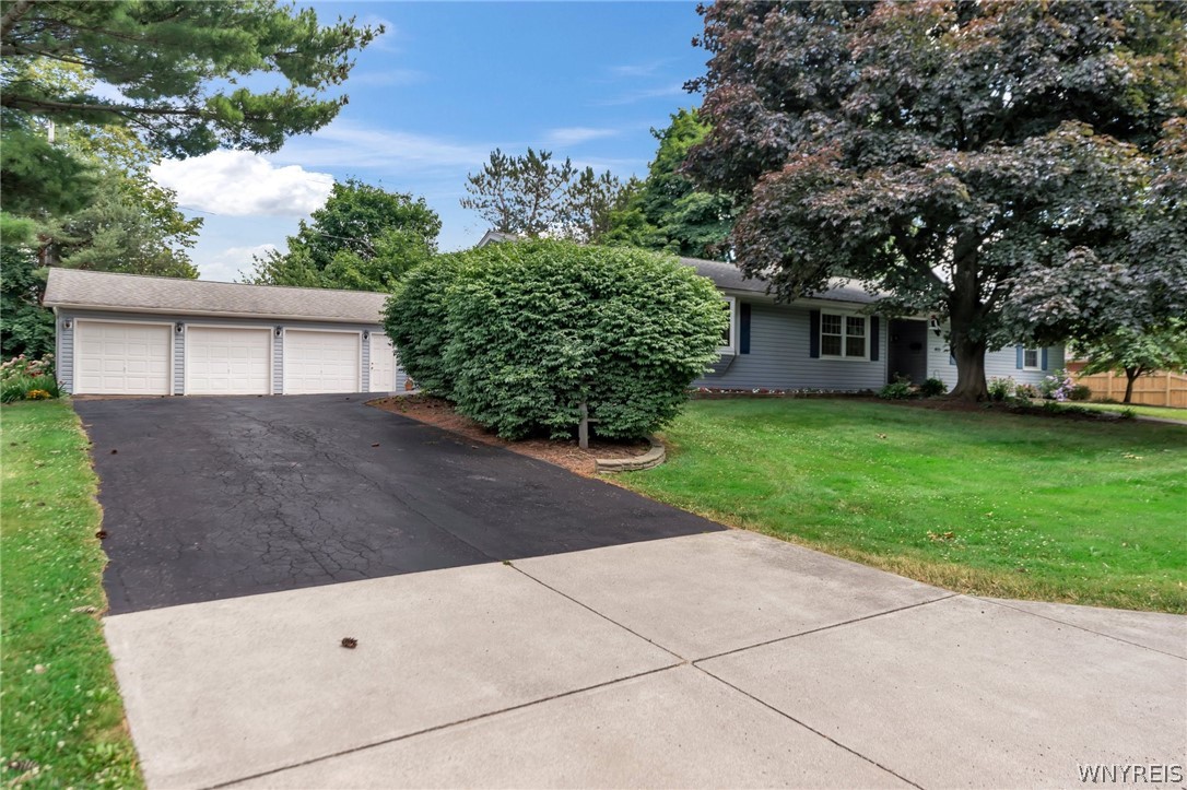 455 Howell Parkway Ridgeway, NY 14103 - Photo 6 of 49