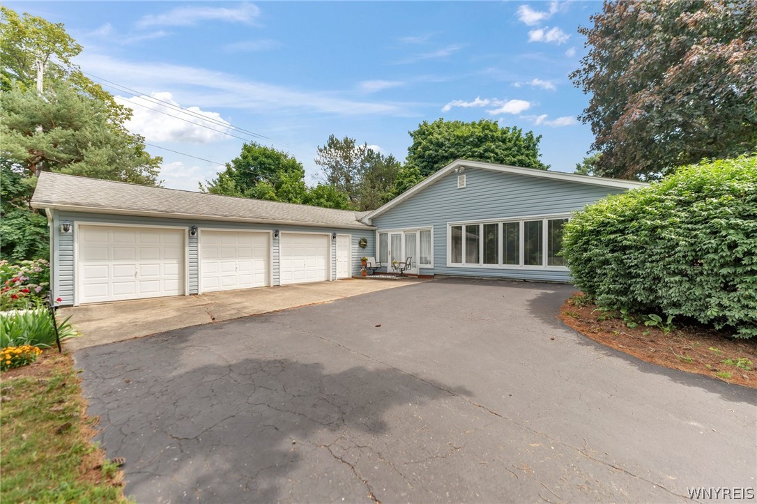 455 Howell Parkway Ridgeway, NY 14103 - Photo 7 of 49