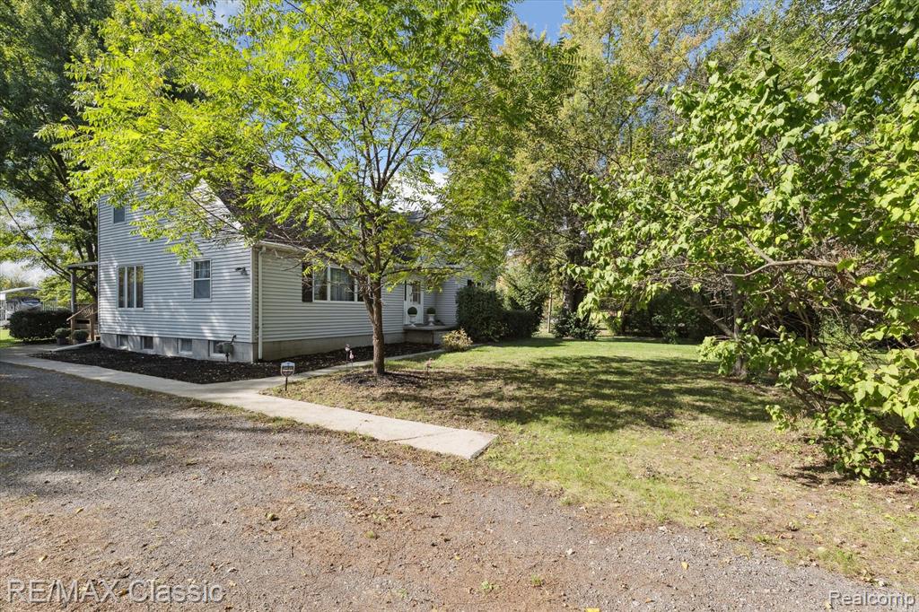 49035 Geddes Road Canton, MI 48188 - Photo 2 of 58 Gallery Image 2