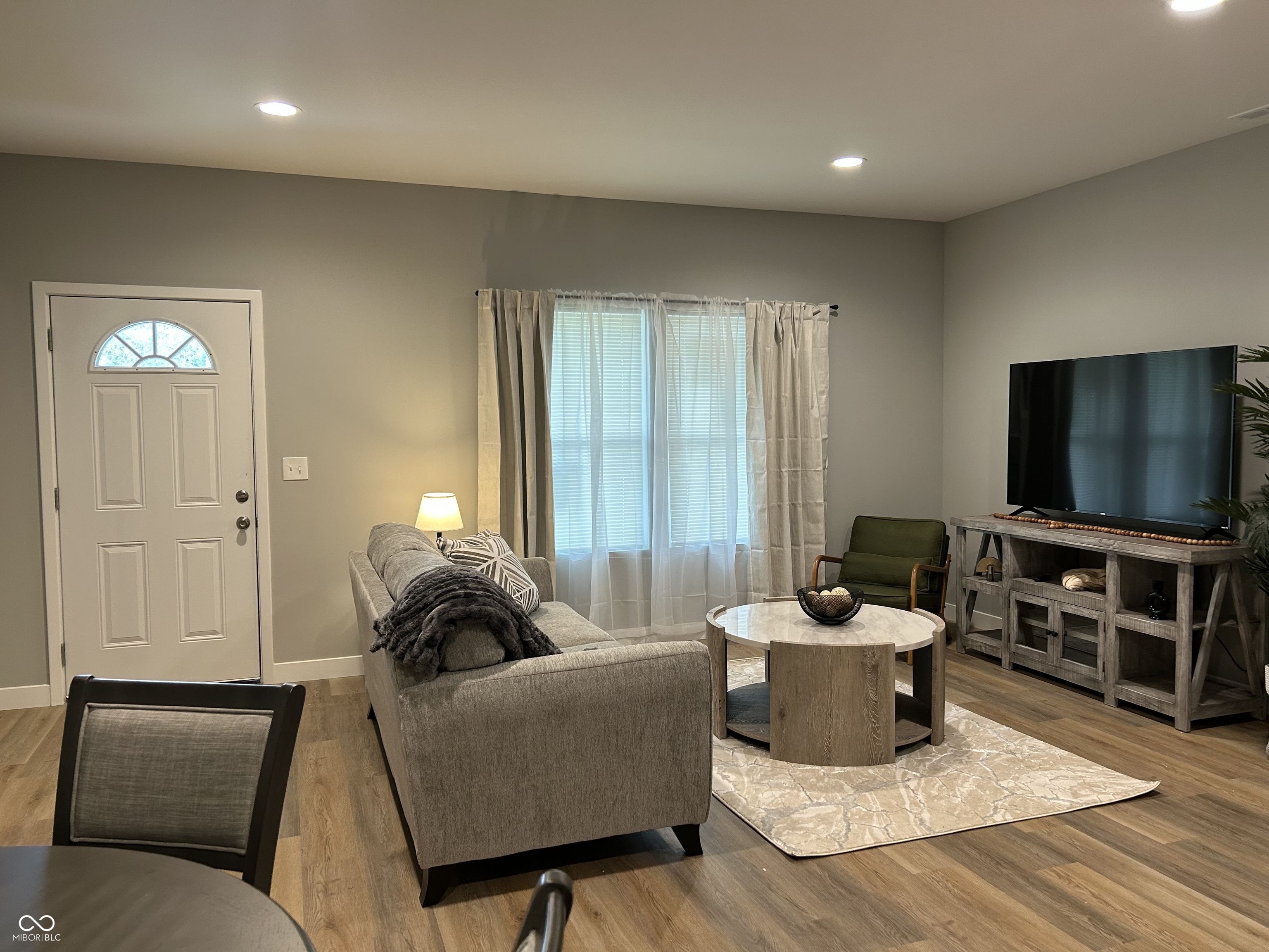 2805 North Talbott Street, Unit B Indianapolis, IN 46205 - Photo 3 of 26