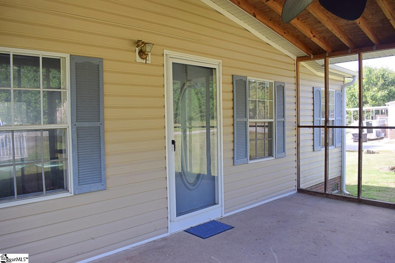 216 Scruggs Road Chesnee, SC 29323 - Photo 5 of 32