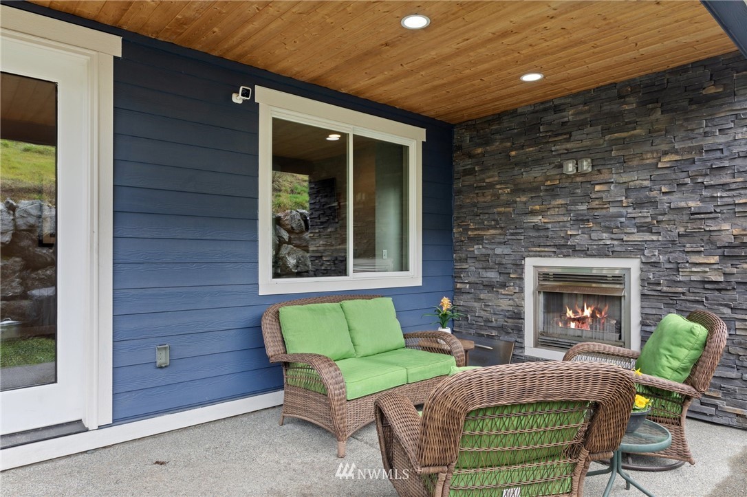 11026 4th Place Southwest Seattle, WA 98146 - Photo 10 of 26 Gallery Image 10
