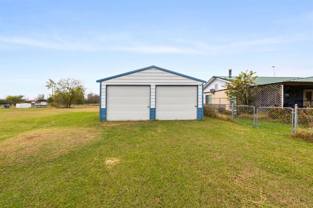 1304 Rains County Road 1530 Point, TX 75472 - Photo 25 of 40 a view of outdoor space and yard