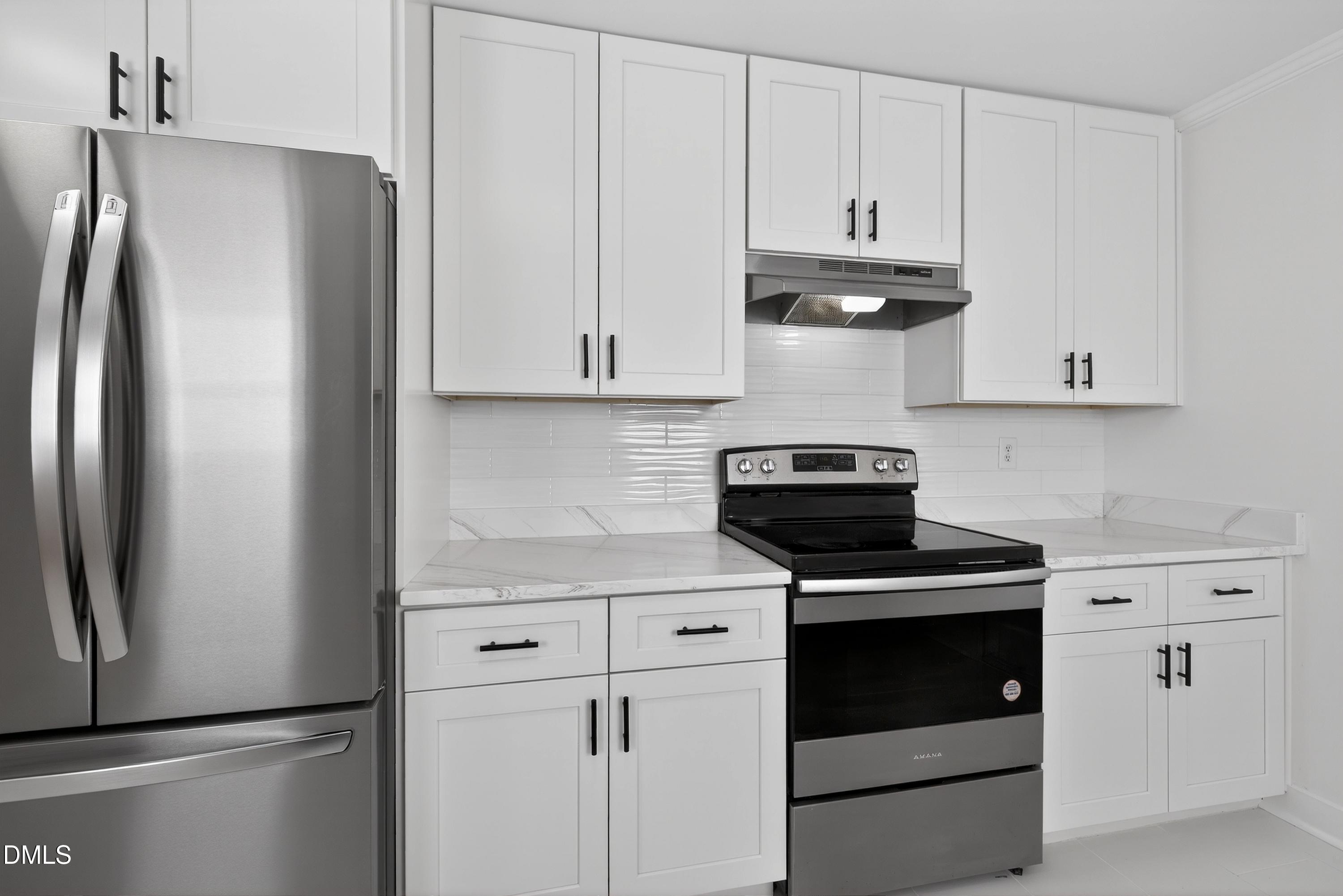 302 Normandy Street Durham, NC 27707 - Photo 17 of 37 Scene-18