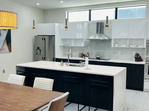 $7,300 | 1058 North Victoria Park Road, Fort Lauderdale, FL 33304