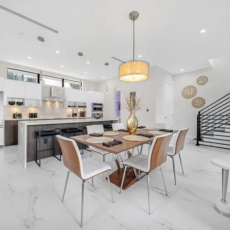 $7,300 | 1058 North Victoria Park Road, Fort Lauderdale, FL 33304