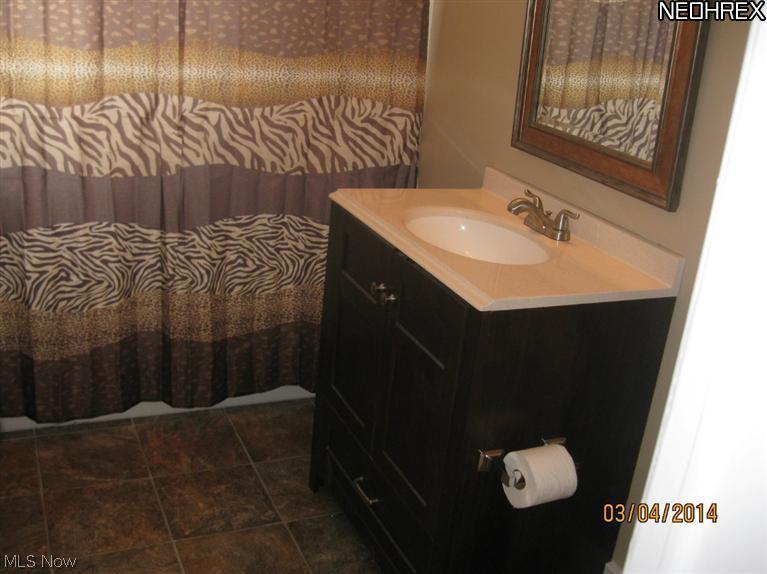 24205 Randolph Road Bedford Heights, OH 44146 - Photo 13 of 15