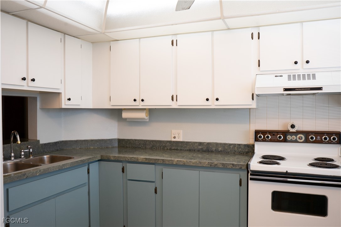 5959 Winkler Road, Unit 307 Fort Myers, FL 33919 - Photo 6 of 29