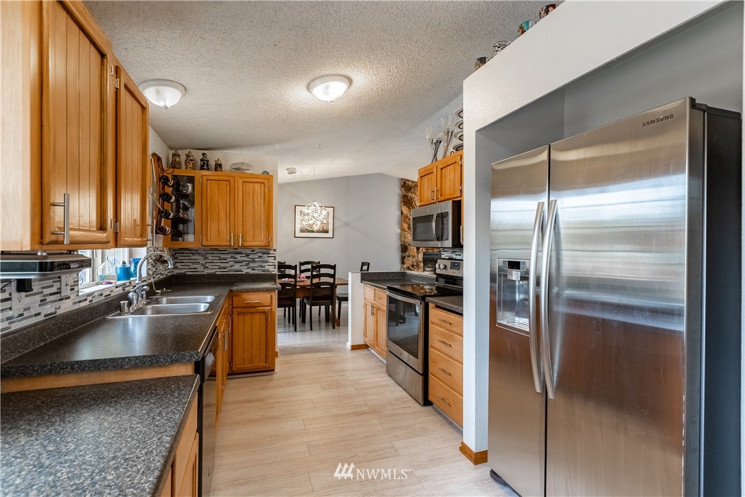 3748 Magrath Road Bellingham, WA 98226 - Photo 12 of 33 Gallery Image 12