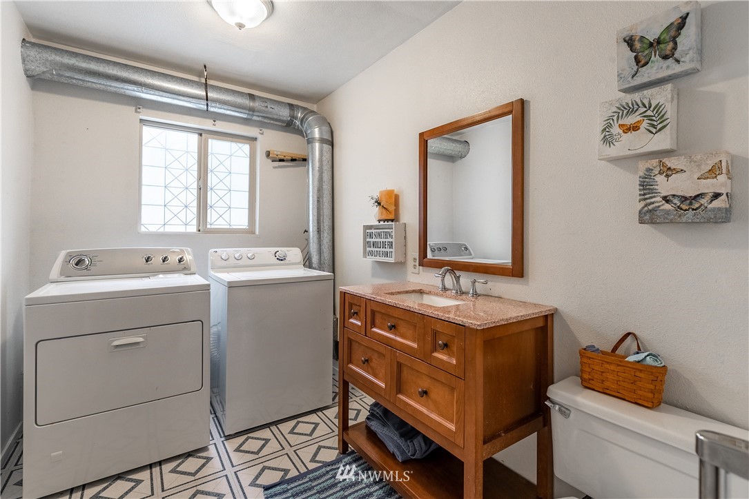 3748 Magrath Road Bellingham, WA 98226 - Photo 21 of 33 Gallery Image 21
