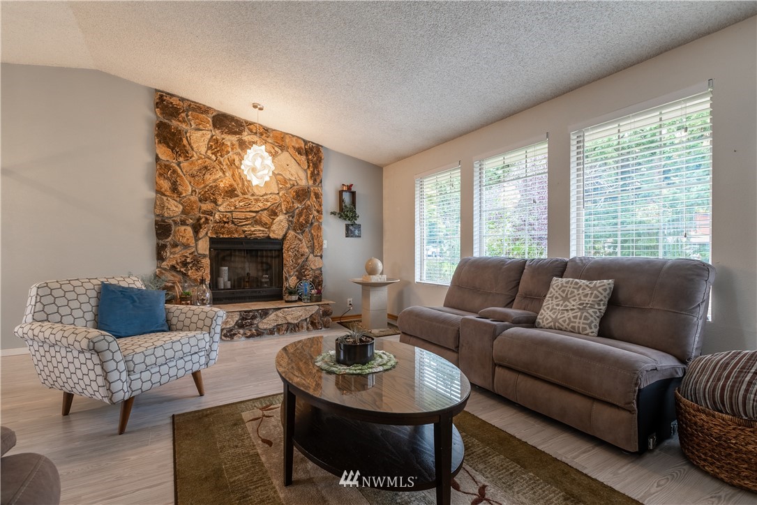 3748 Magrath Road Bellingham, WA 98226 - Photo 5 of 33 Gallery Image 5