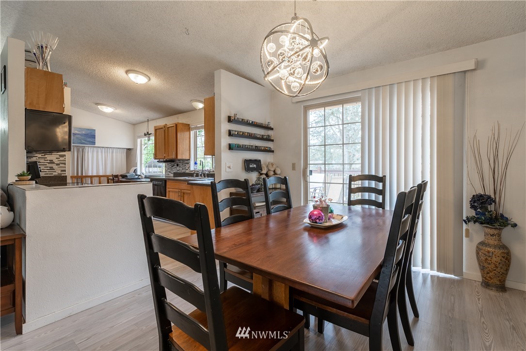 3748 Magrath Road Bellingham, WA 98226 - Photo 10 of 33 Gallery Image 10