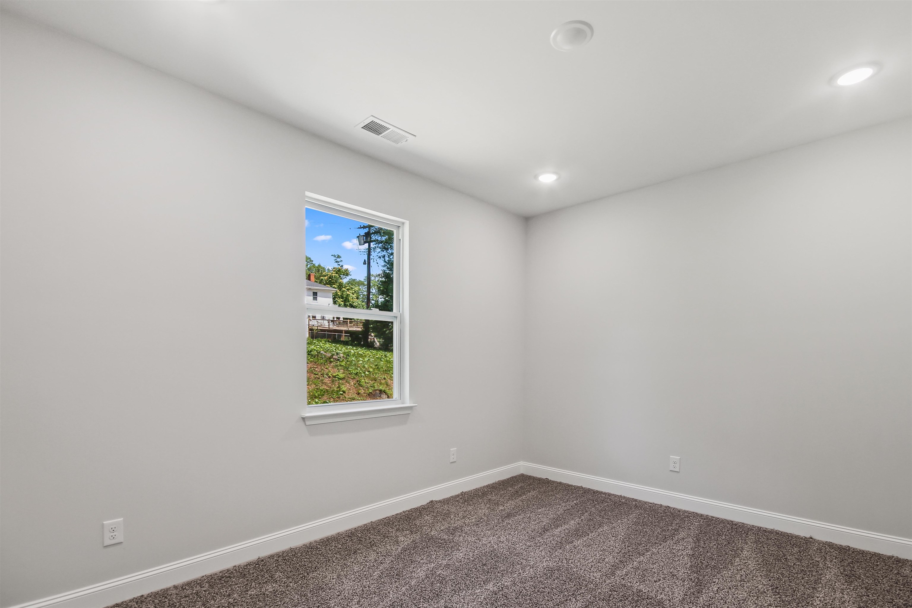 273 South High Point Road Spartanburg, SC 29301 - Photo 14 of 23 Gallery Image 14
