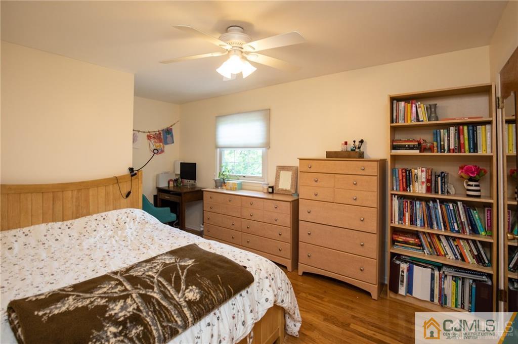 284 Dunhams Corner Road East Brunswick, NJ 08816 - Photo 16 of 23 Gallery Image 16
