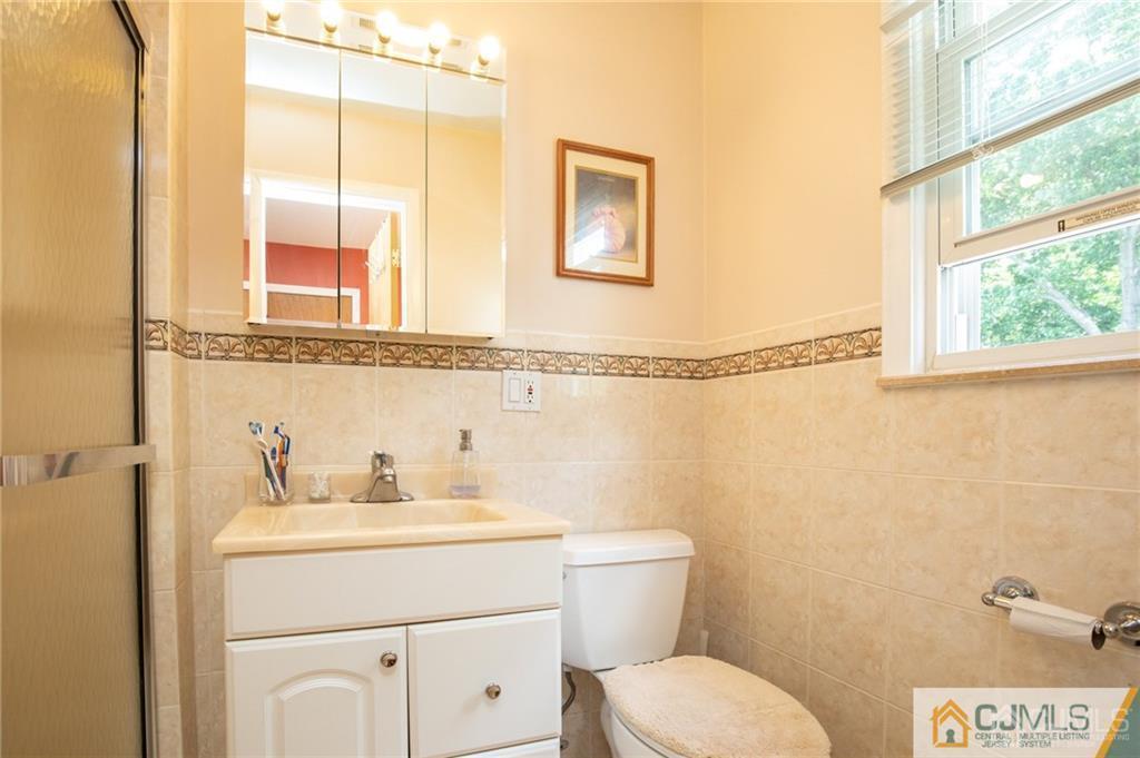 284 Dunhams Corner Road East Brunswick, NJ 08816 - Photo 18 of 23 Gallery Image 18
