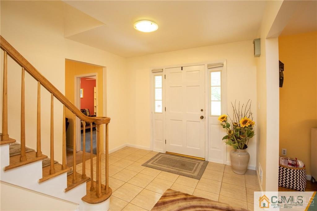 284 Dunhams Corner Road East Brunswick, NJ 08816 - Photo 2 of 23 Gallery Image 2