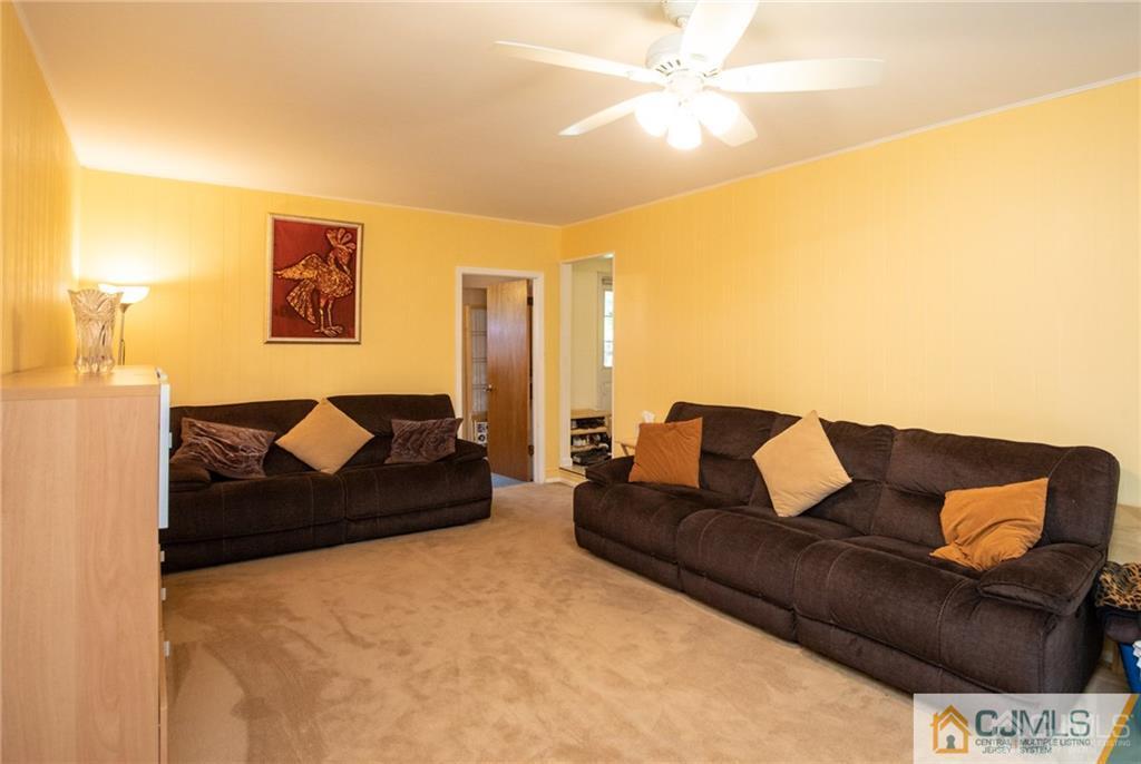 284 Dunhams Corner Road East Brunswick, NJ 08816 - Photo 5 of 23 Gallery Image 5