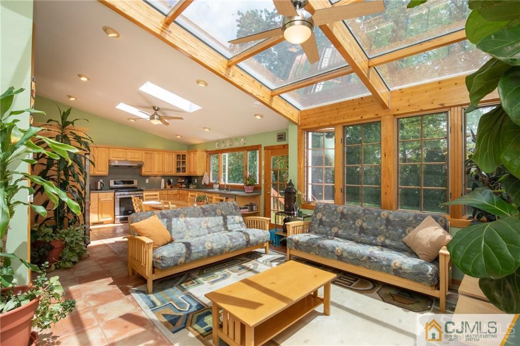 284 Dunhams Corner Road East Brunswick, NJ 08816 - Photo 8 of 23 Gallery Image 8