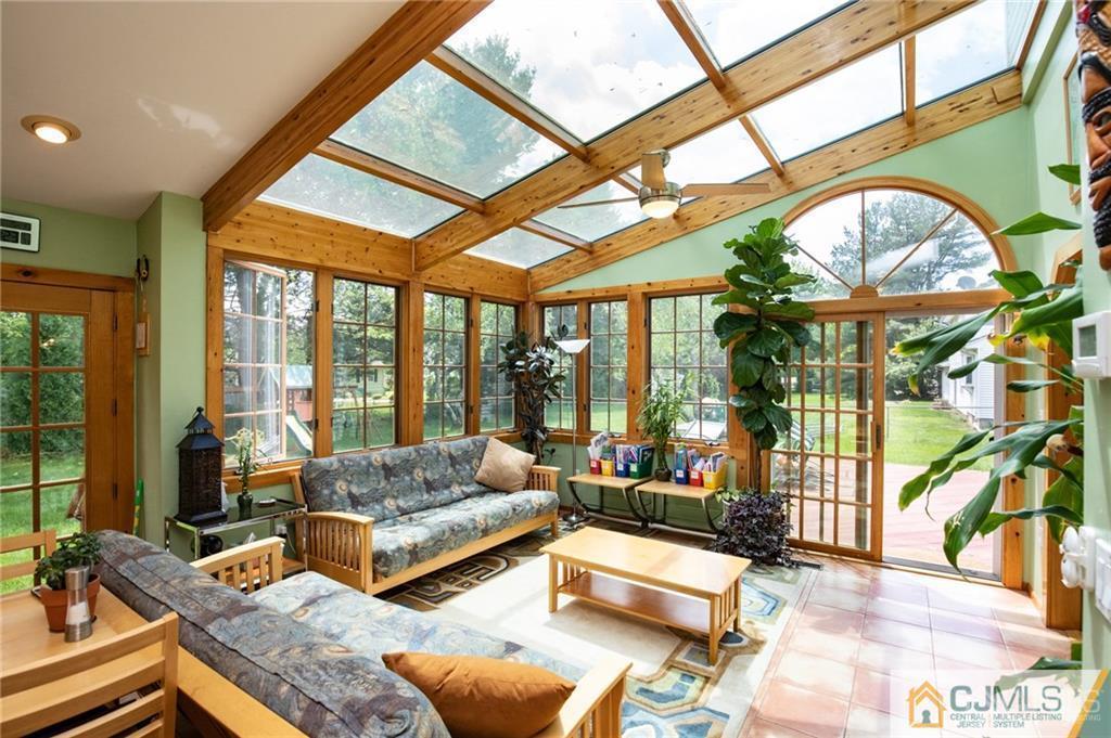 284 Dunhams Corner Road East Brunswick, NJ 08816 - Photo 10 of 23 Gallery Image 10