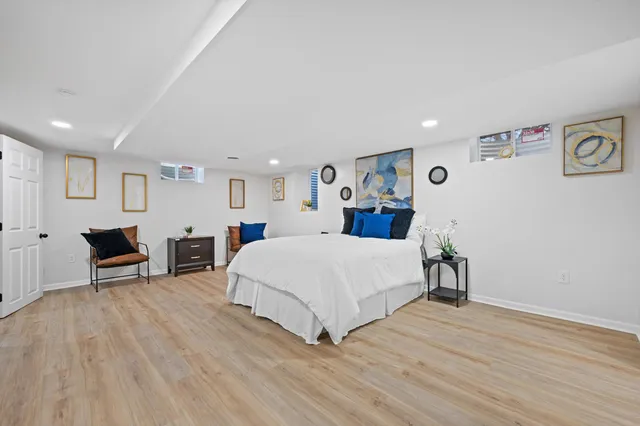 $519,900 | 7216 North Mohawk Avenue, Glendale, WI 53217