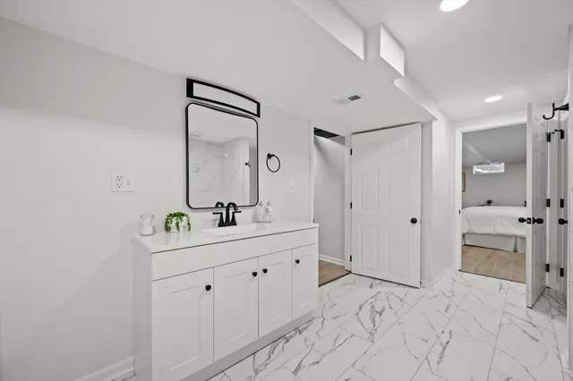 $519,900 | 7216 North Mohawk Avenue, Glendale, WI 53217