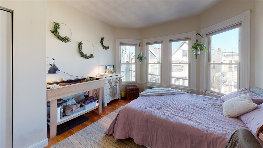 27 Falcon Street, Unit 2 Boston, MA 02128 - Photo 5 of 12