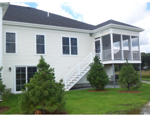 121 Grey Birch Road, Unit 121 Norfolk, MA 02056 - Photo 3 of 4 Gallery Image 3
