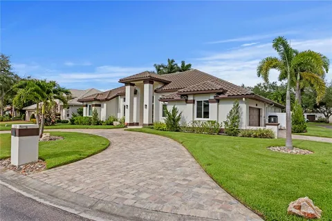 $2,295,000 | 1230 Darlington Oak Circle Northeast, St. Petersburg, FL 33703