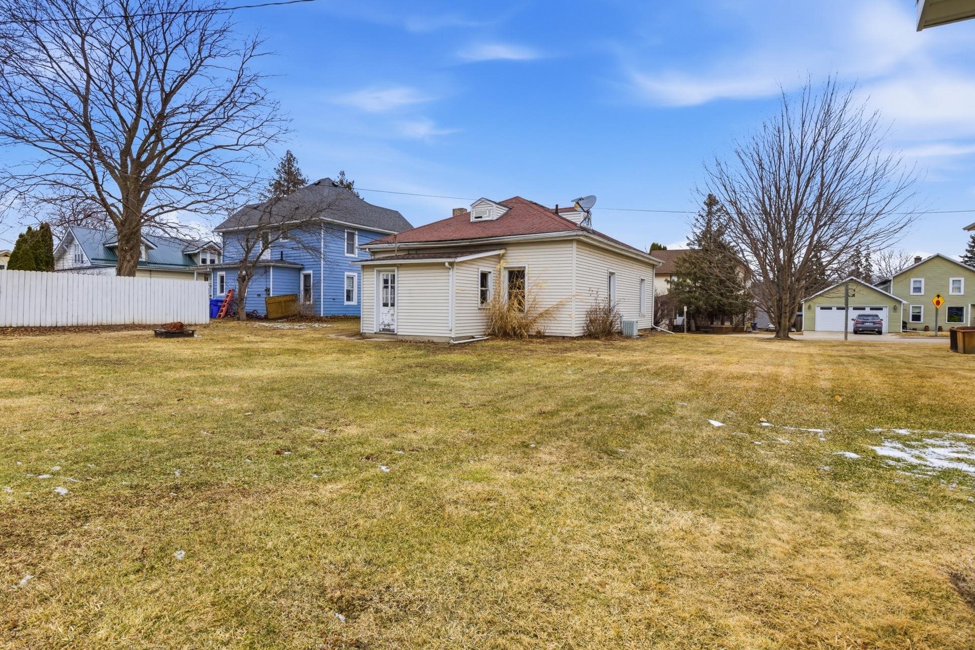 116 East Florence Street Cambria, WI 53923 - Photo 28 of 30