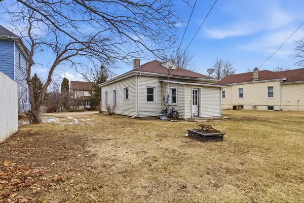 $109,900 | 116 East Florence Street, Cambria, WI 53923