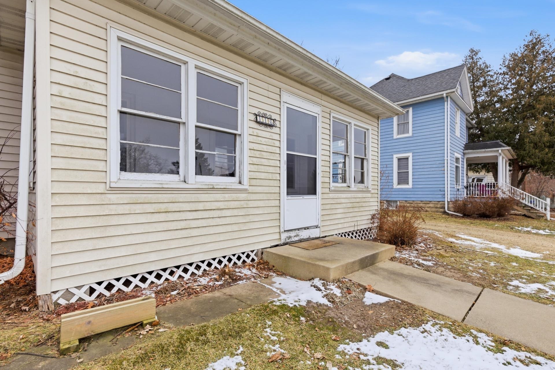 116 East Florence Street Cambria, WI 53923 - Photo 5 of 30
