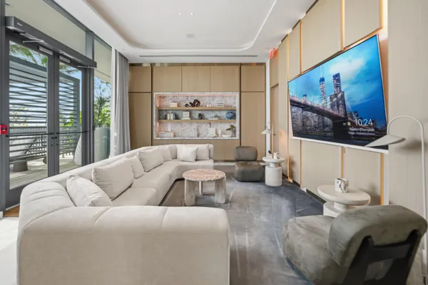 $3,500,000 | 900 North Ocean Boulevard, Unit 802, Pompano Beach, FL 33062