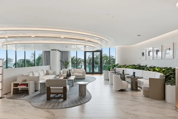 $3,500,000 | 900 North Ocean Boulevard, Unit 802, Pompano Beach, FL 33062