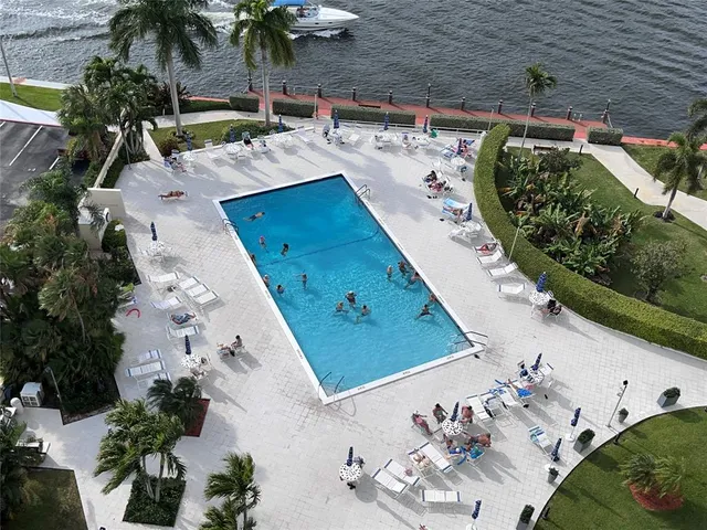 $250,000 | 3200 Northeast 36th Street, Unit 714, Fort Lauderdale, FL 33308