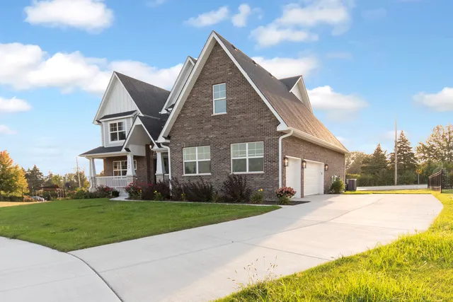$1,150,990 | 12744 Caruso Court, Lemont, IL 60439