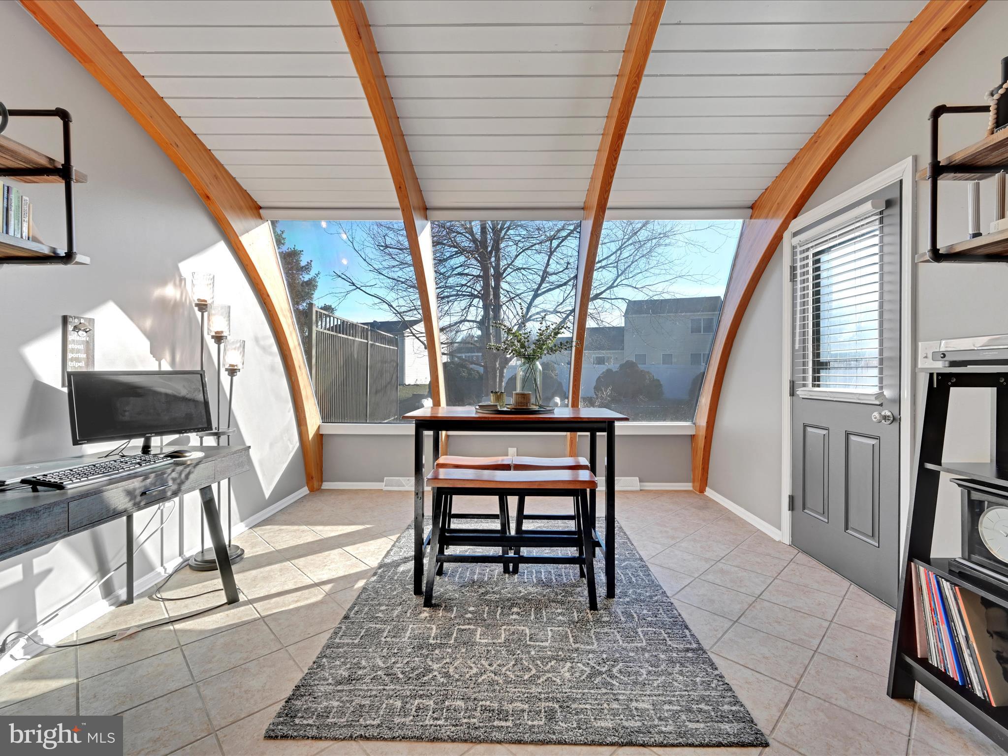 118 Pepperton Court Lititz, PA 17543 - Photo 19 of 34 Sun Room