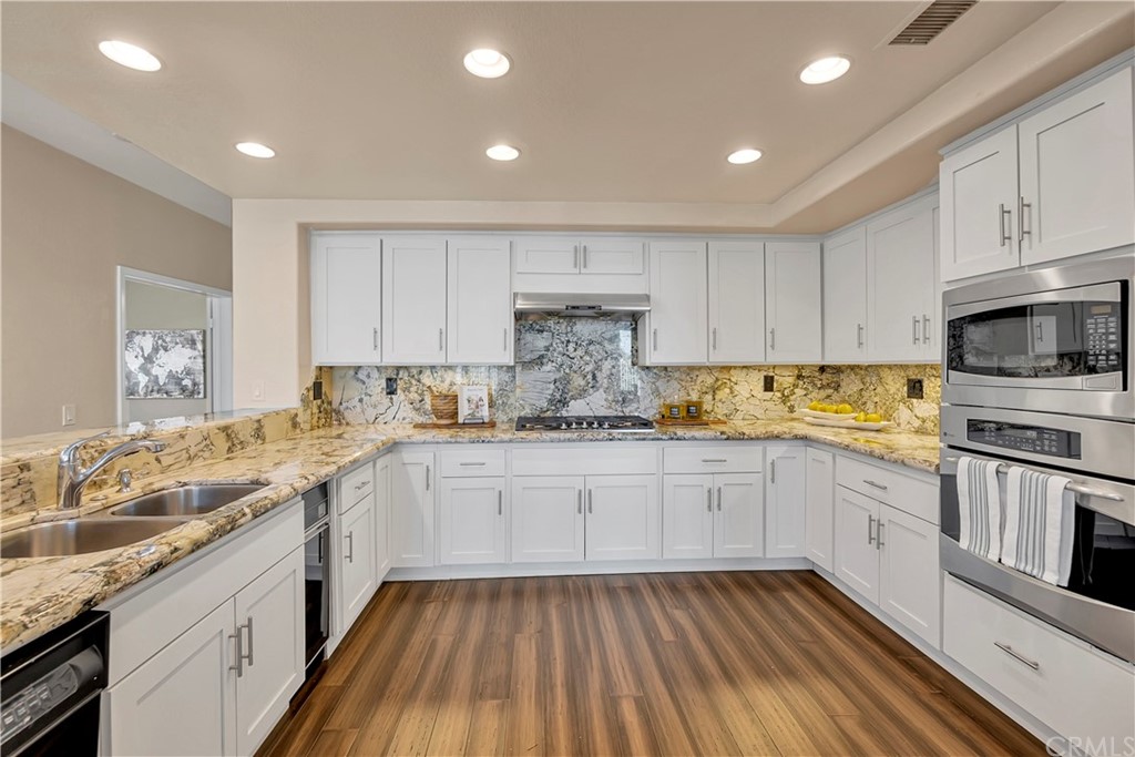 3171 Diamond View Street Corona, CA 92882 - Photo 11 of 59