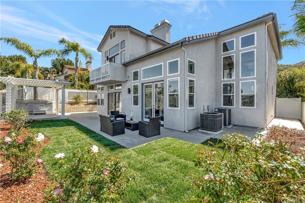 3171 Diamond View Street Corona, CA 92882 - Photo 20 of 59