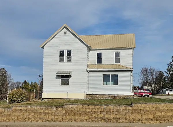 $150,000 | 302 Main Street, Highland, WI 53543